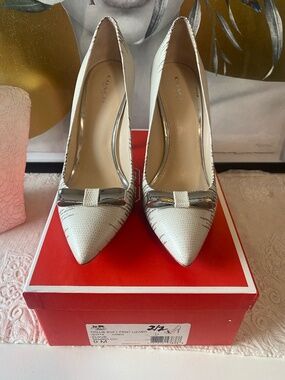 COACH HALLIE SOFT PRINT LIZARD CLOUD COLOR METAL SILVER BOW 9 M REDUCED